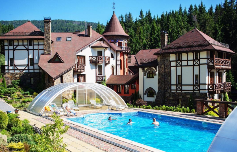 «Вежа Ведмежа», Волосянка: від романтичного СПА до веломаршрутів